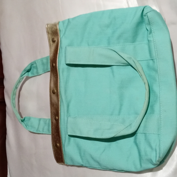 Betsey Johnson hand bag - Picture 4 of 4